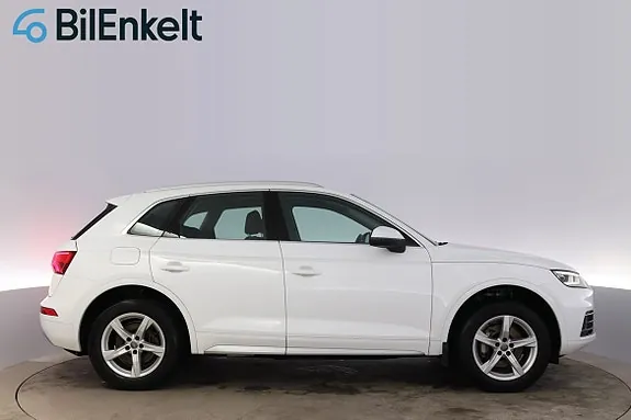 Audi Q5 2018 photo 2