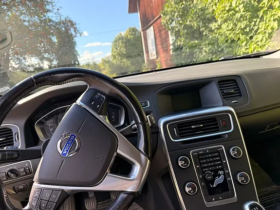 Volvo V60 2017 photo 5