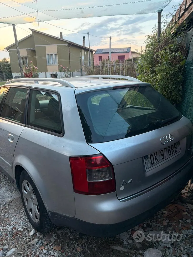 Audi A4 2007 photo 2