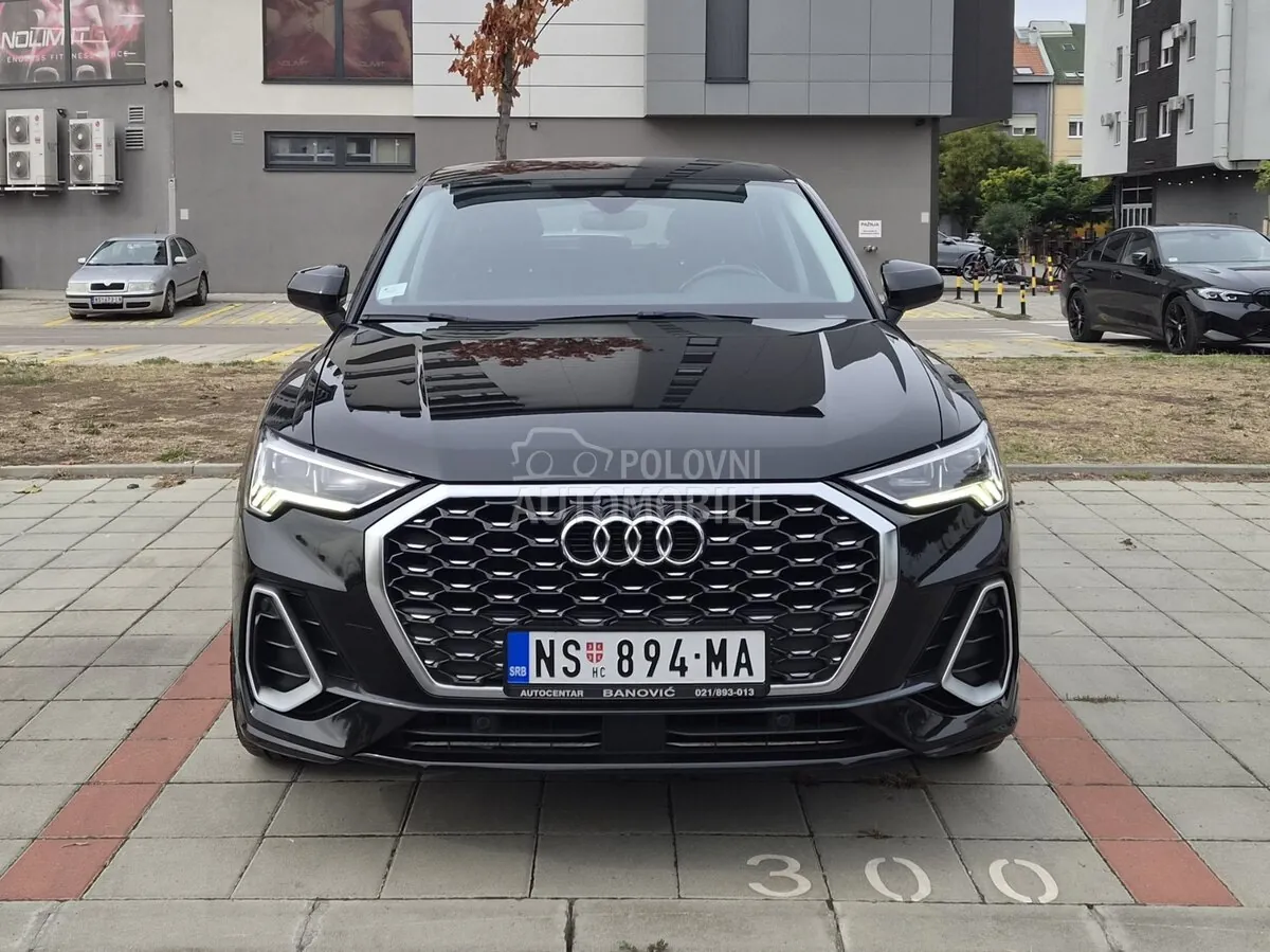 Audi Q3 2021 photo 2