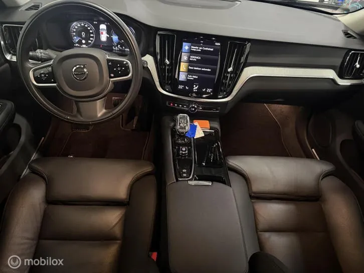 Volvo V60 2022 photo 3