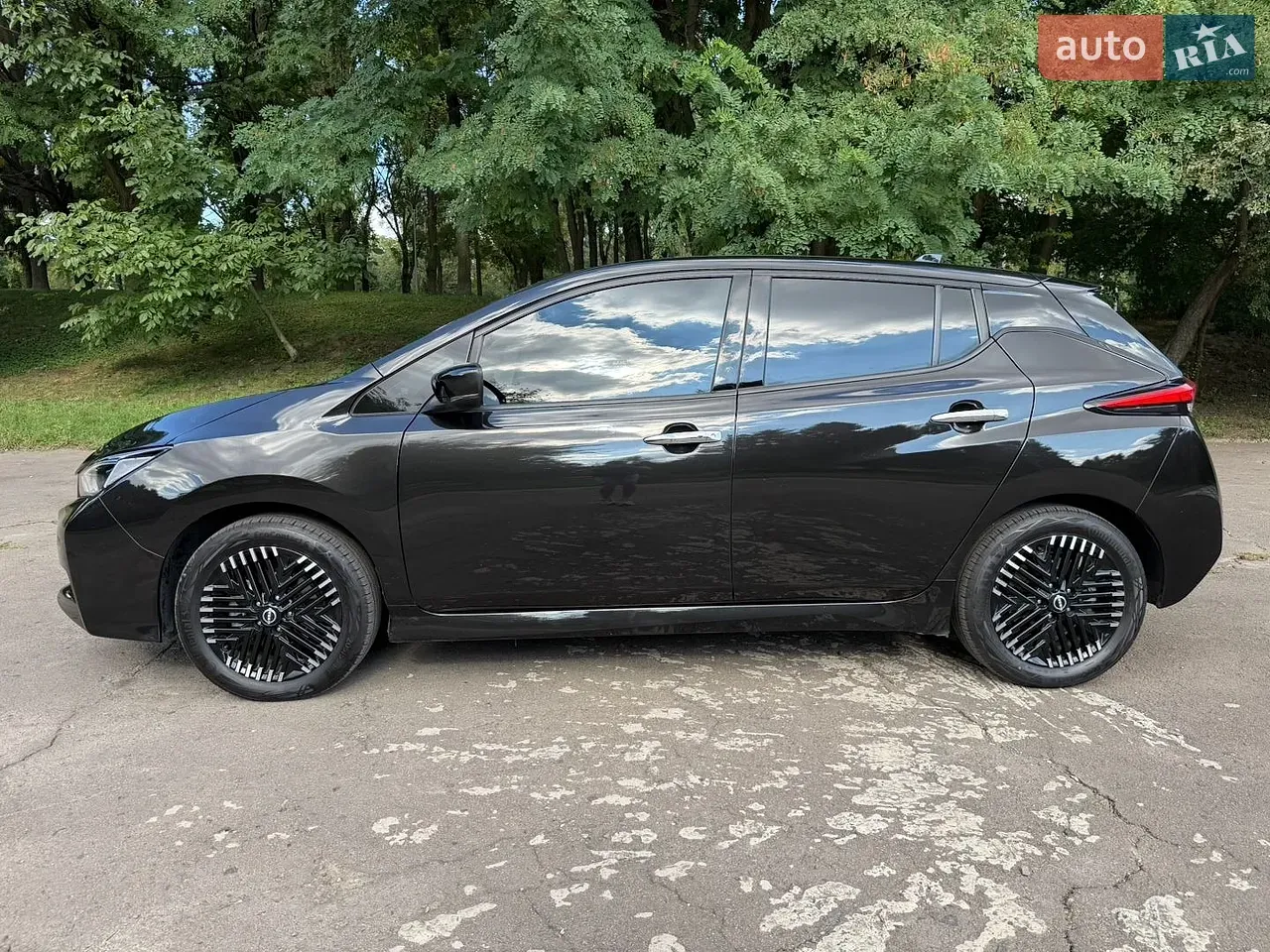 Nissan Leaf 2022 photo 3
