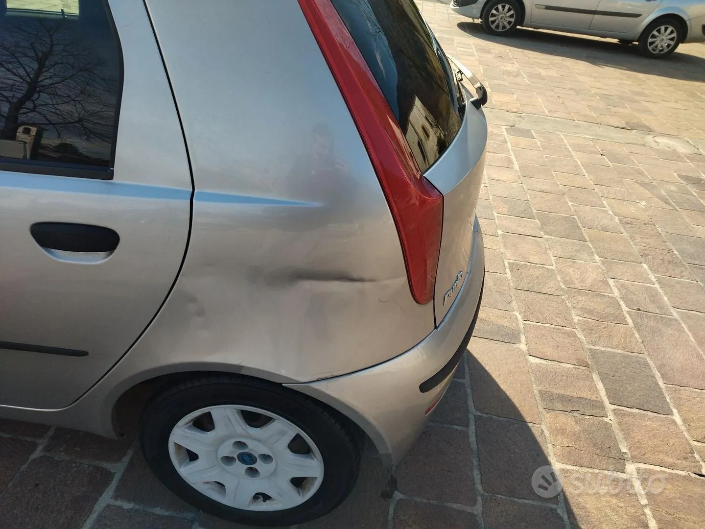 Fiat Punto 2006 photo 2