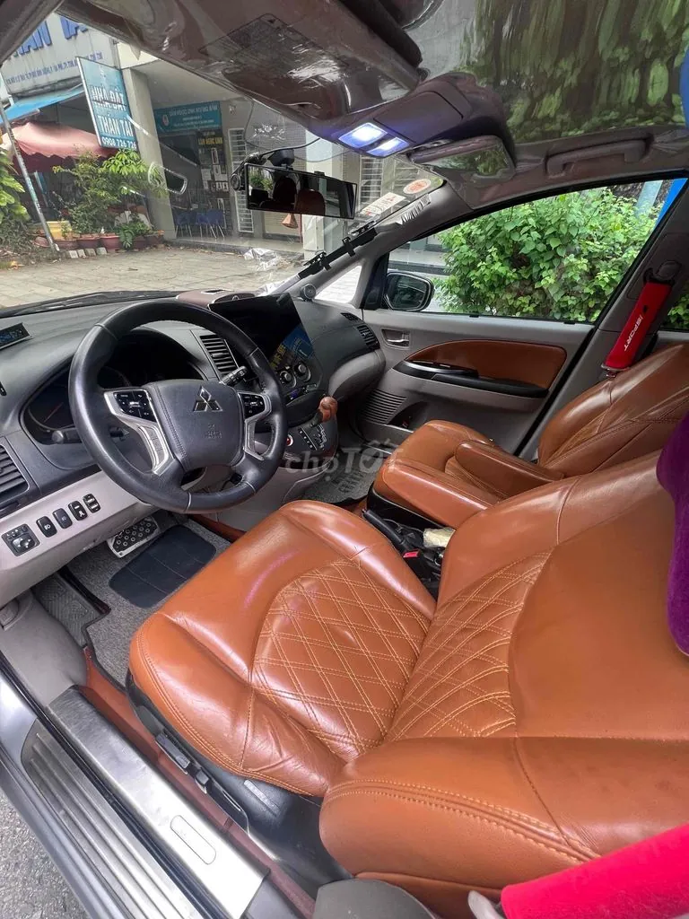 Mitsubishi Grandis 2005 photo 5