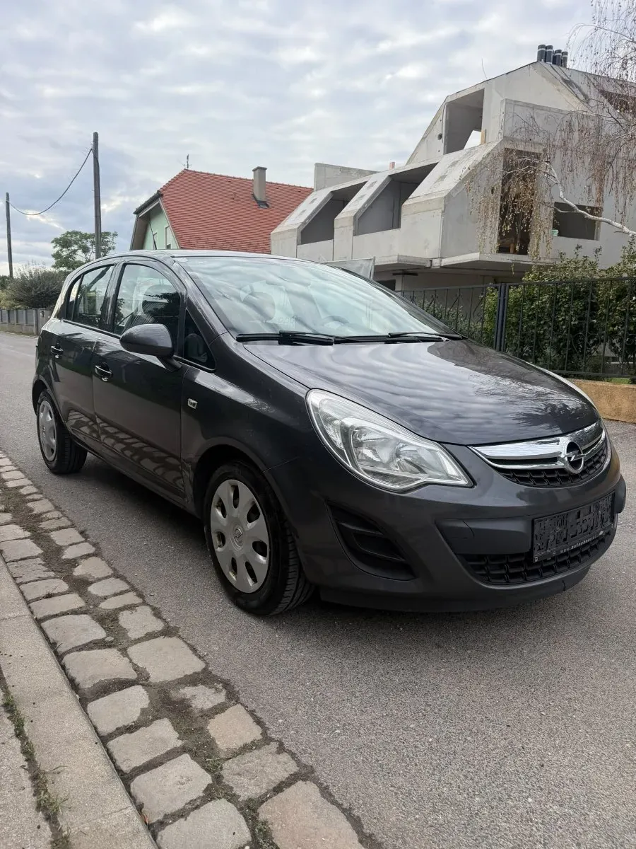 Opel Corsa 2012 photo 3