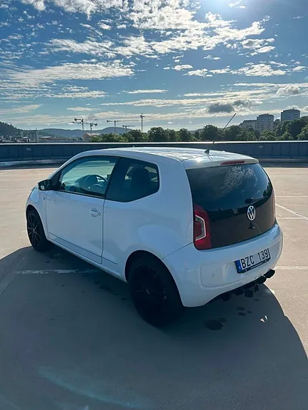 Volkswagen Up 2012 photo 3