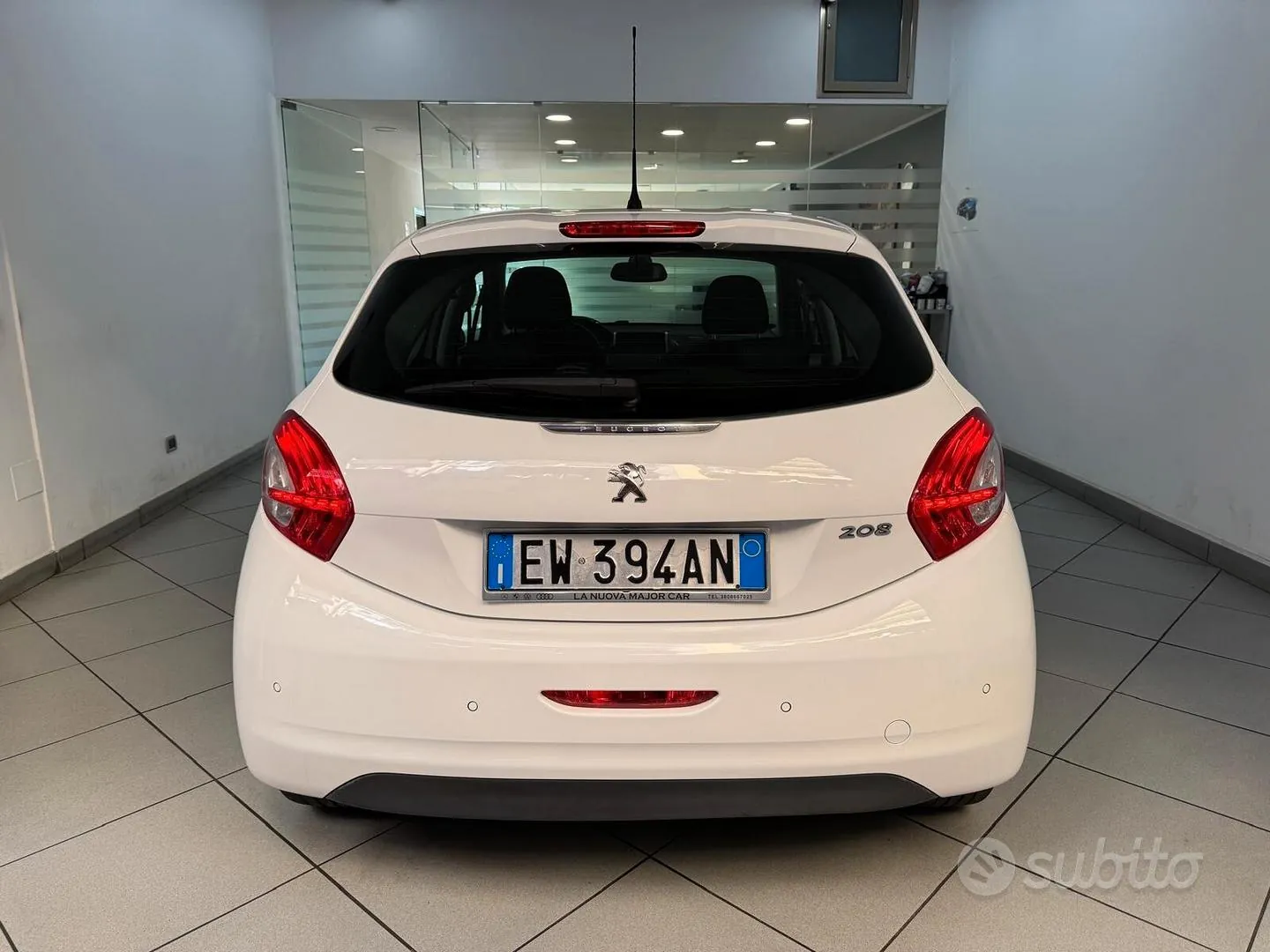 Peugeot 208 2014 photo 5