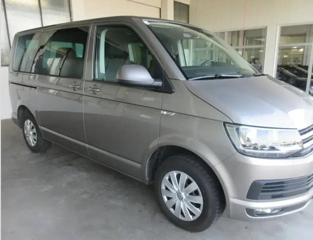 Volkswagen Caravelle 2015 photo 2