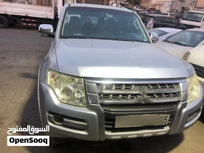 Mitsubishi Pajero 2017 photo 5