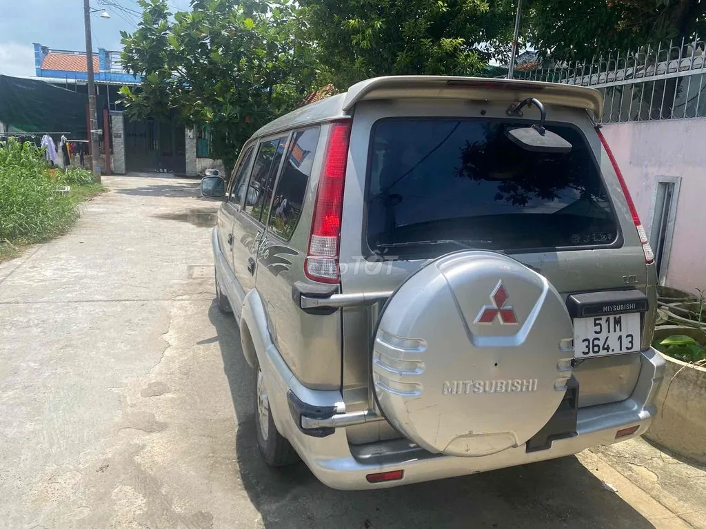 Mitsubishi Jolie 2003 photo 5
