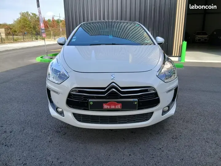 DS Automobiles Ds5 2013 photo 3