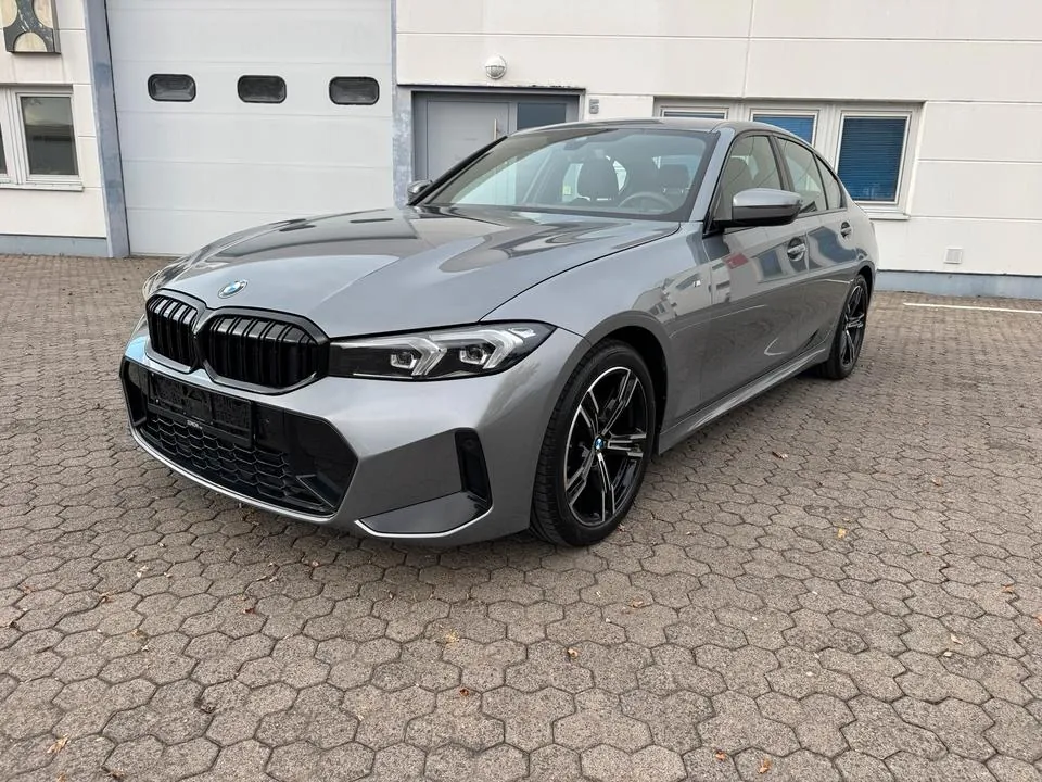 BMW 318I