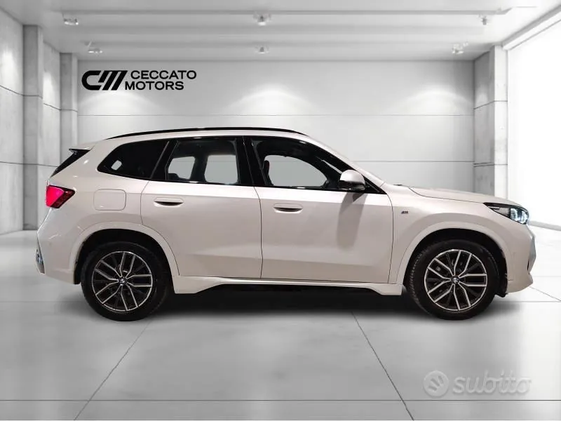 BMW X1 2022 photo 3