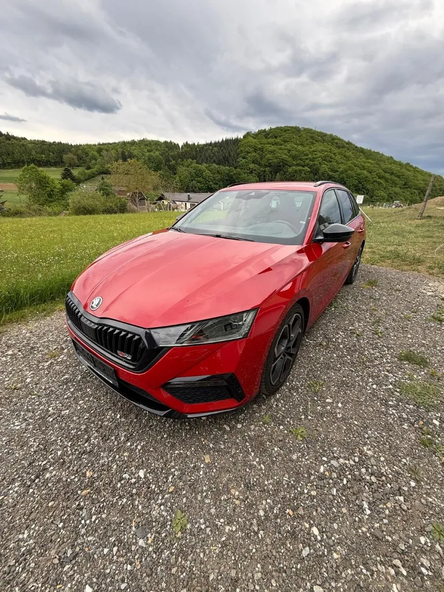 Skoda Octavia 2021 photo 3