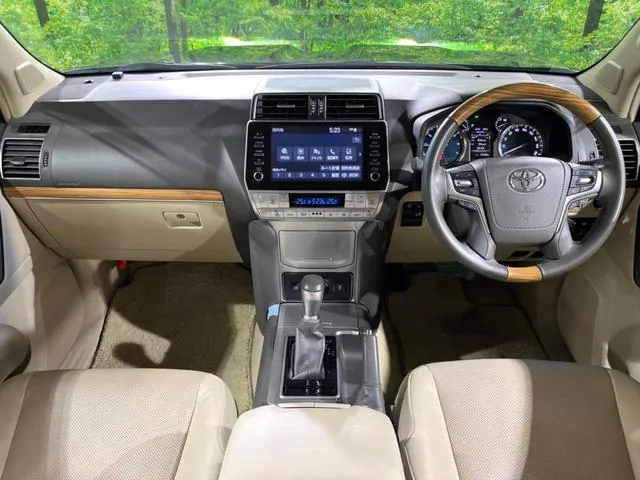 Toyota Land Cruiser Prado 2023 photo 2
