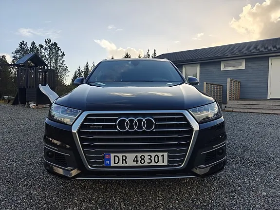 Audi Q7 2018 photo 3