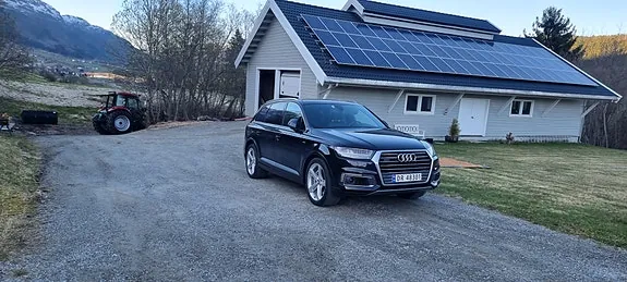 Audi Q7 2018 photo 2