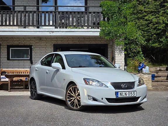 Lexus Is250