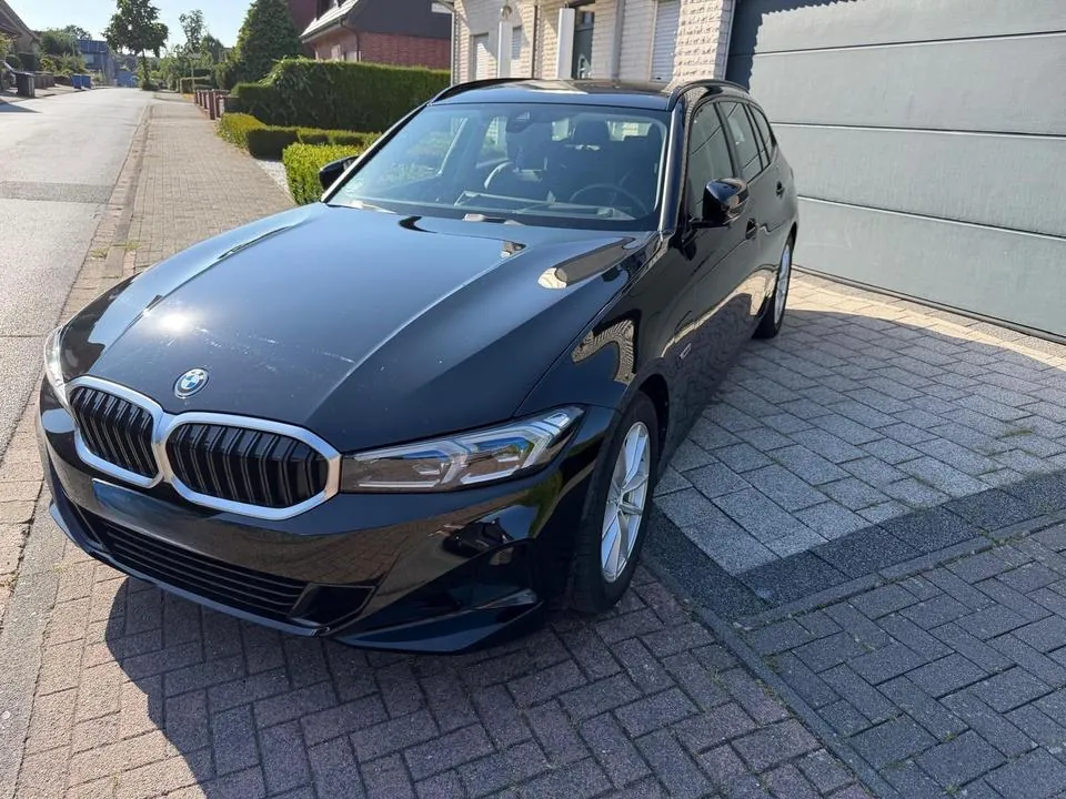 BMW 320E Touring