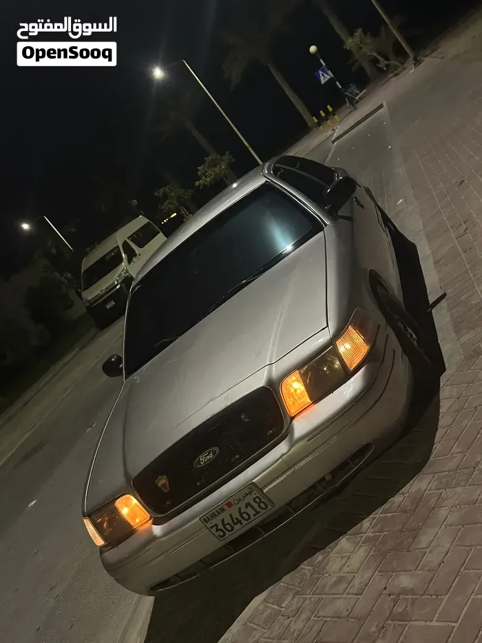 Ford Crown Victoria