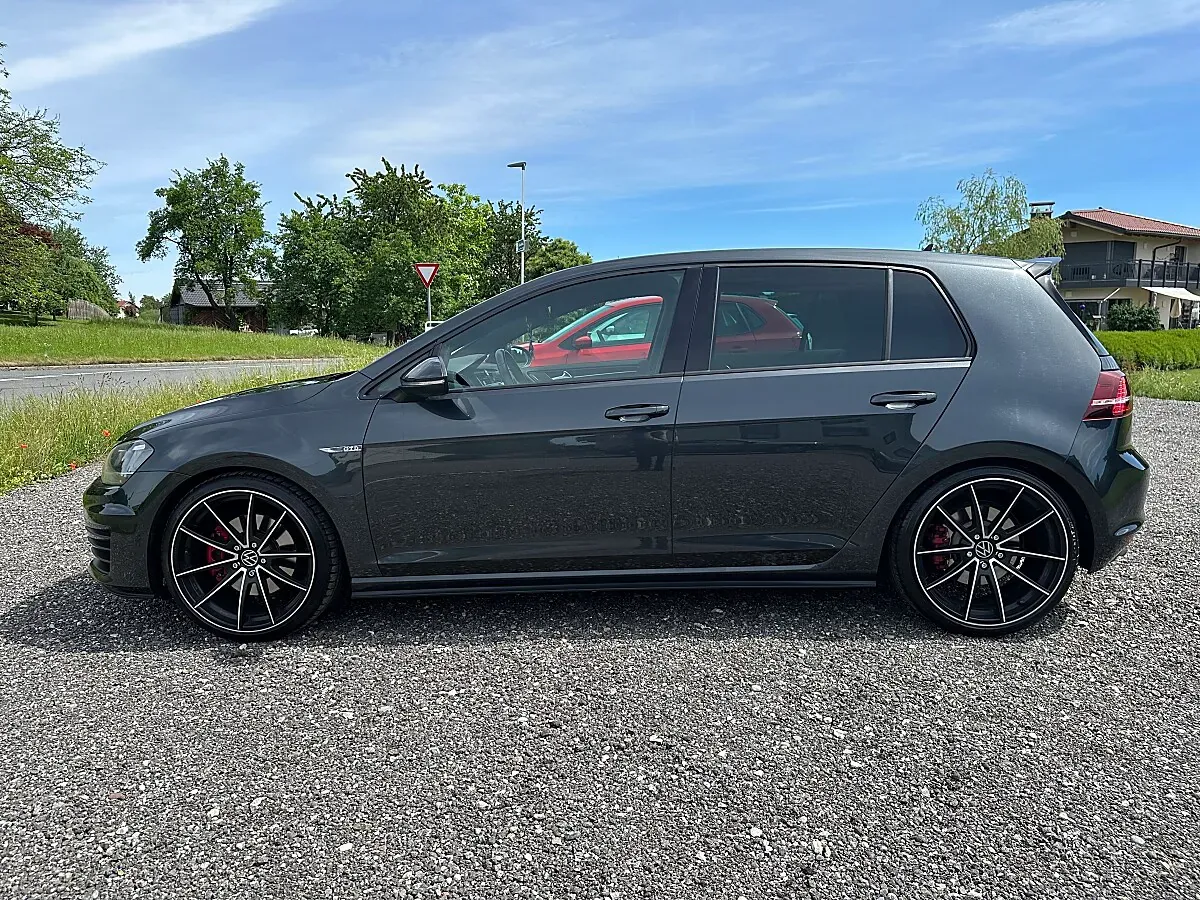 Volkswagen Golf 2014 photo 2