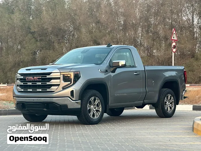 GMC Sierra 2023 photo 2