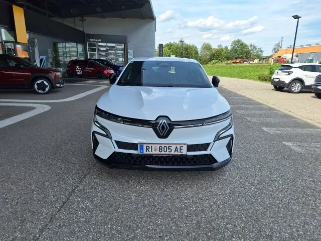 Renault Megane 2026 photo 2