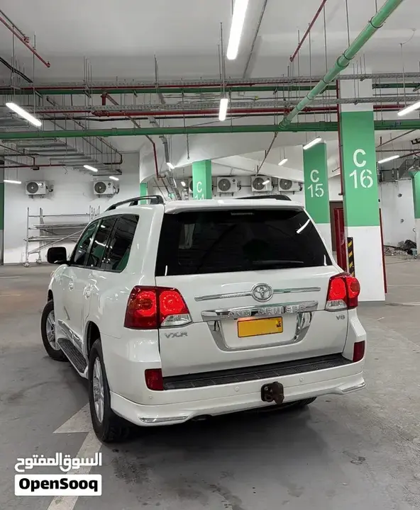 Toyota Land Cruiser 2015 photo 2