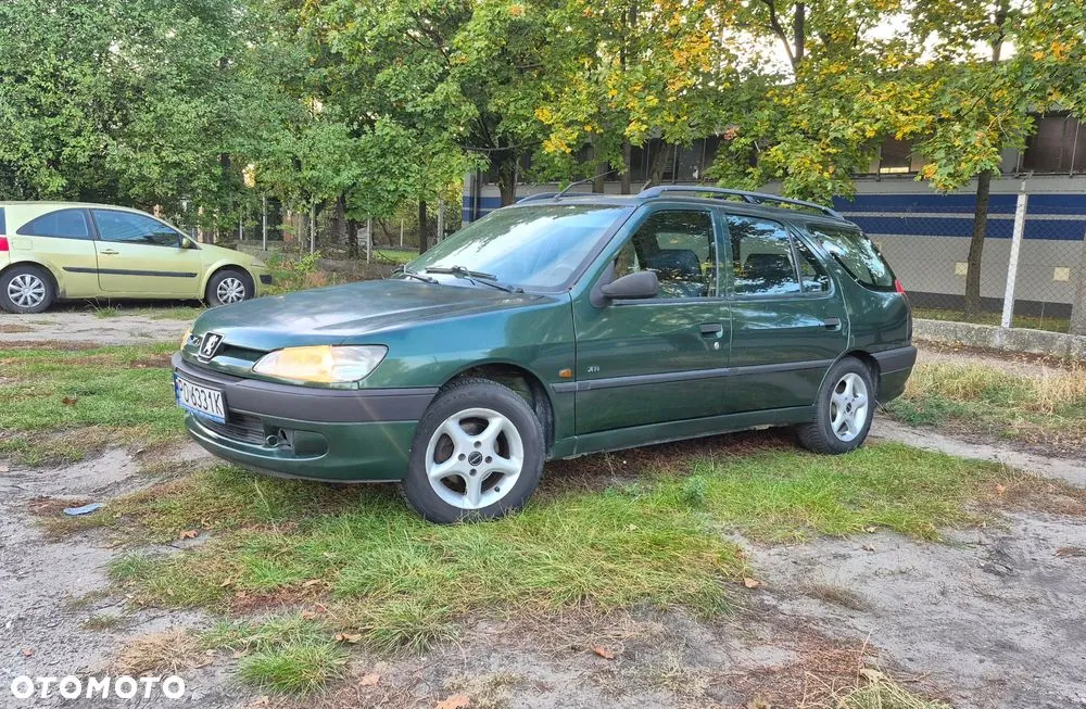 Peugeot 306