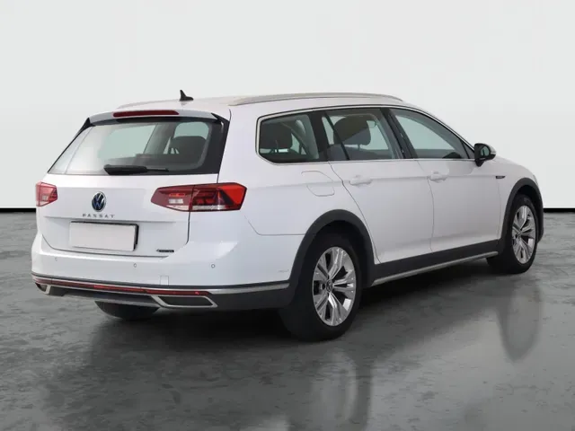 Volkswagen Passat Alltrack 2021 photo 4