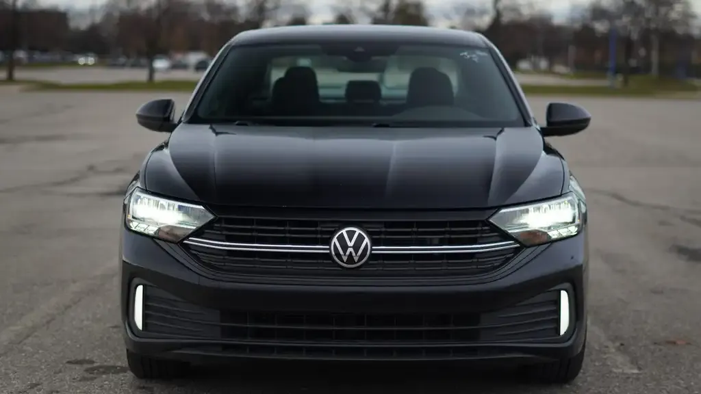 Volkswagen Jetta 2022 photo 2