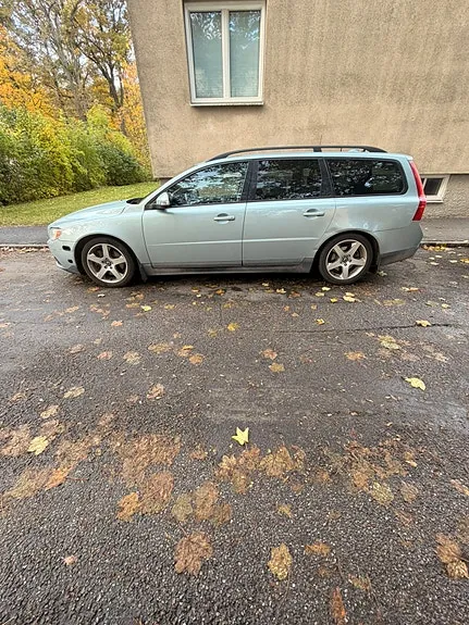 Volvo V70 2009 photo 2