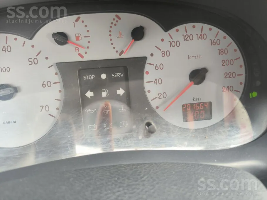 Renault Clio 2001 photo 5
