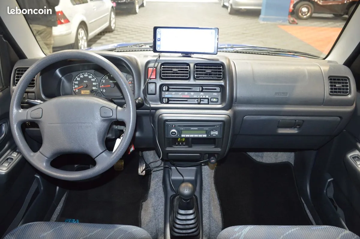 Suzuki Jimny 2002 photo 4