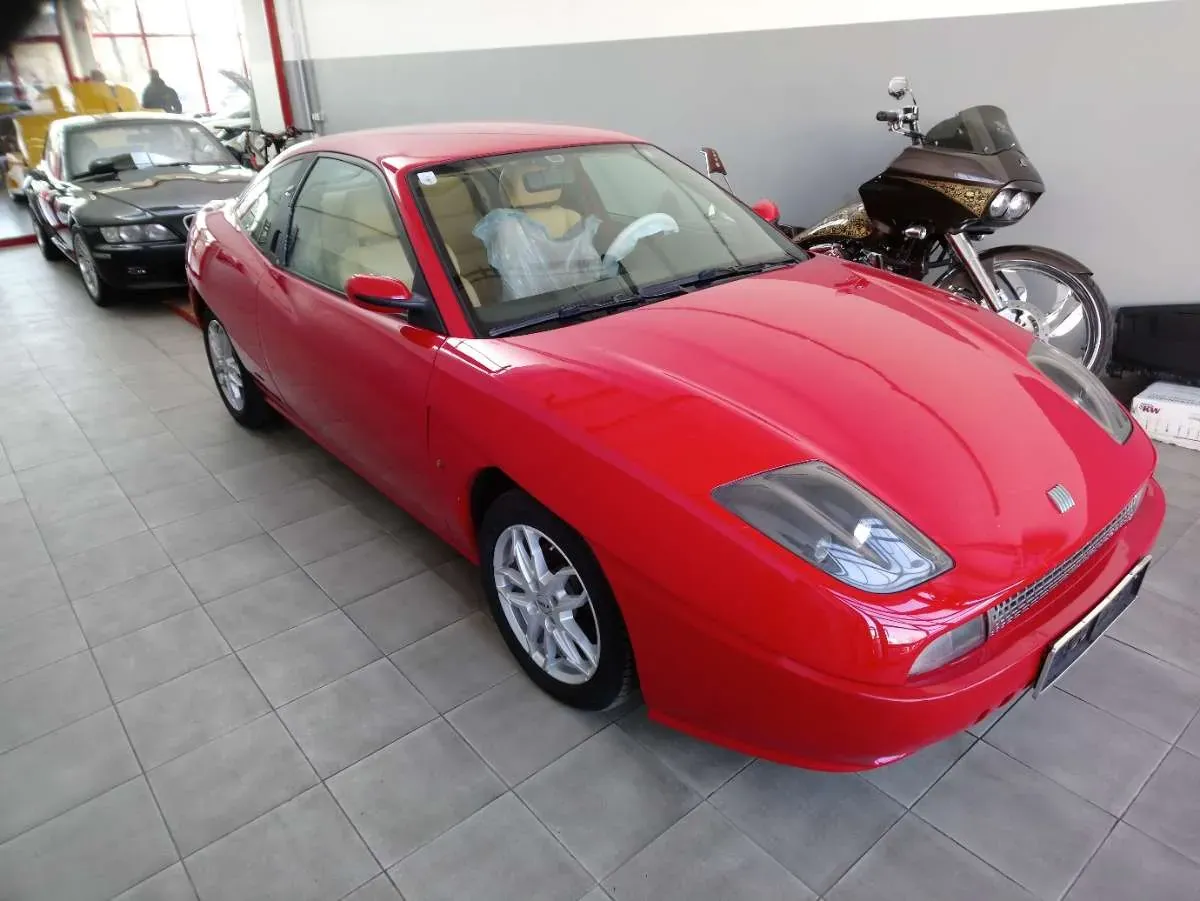 Fiat Coupe 1995 photo 2