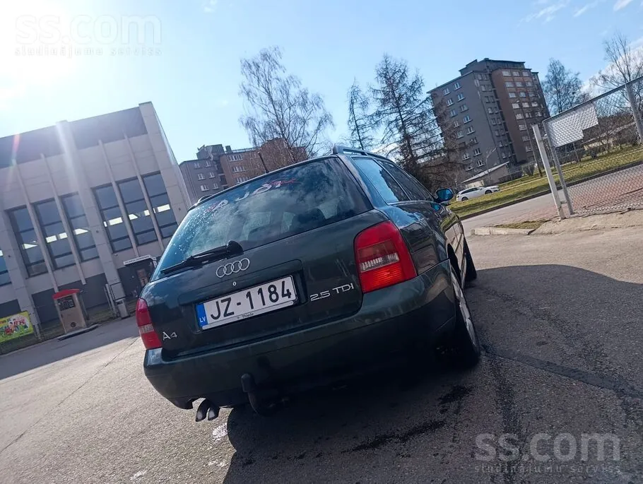 Audi A4 2000 photo 4