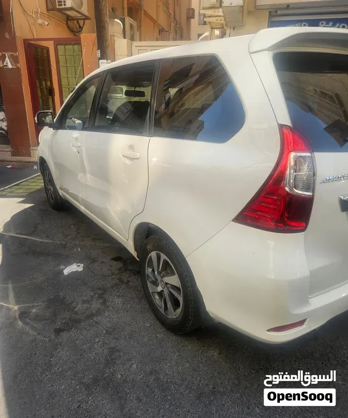 Toyota Avanza 2018 photo 4