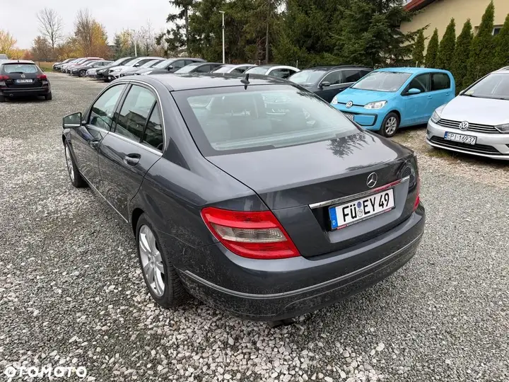 Mercedes-Benz C-Class 2009 photo 4