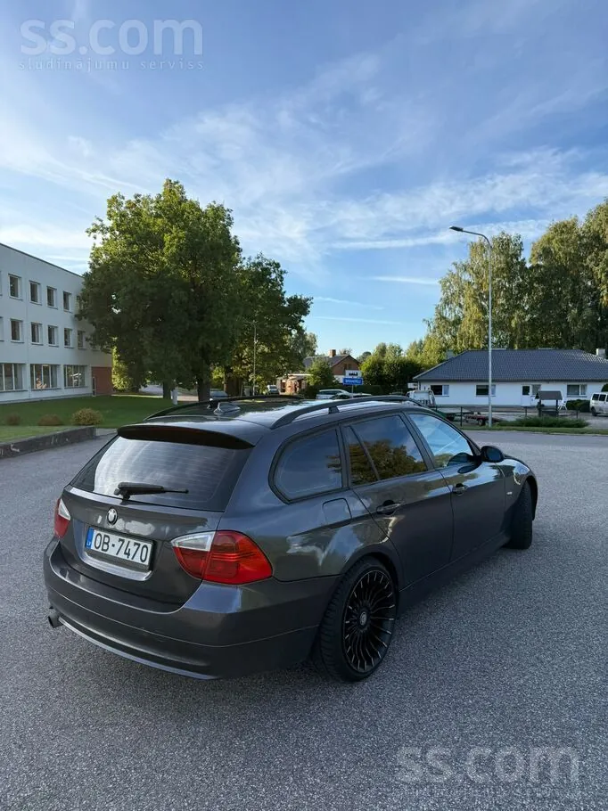 BMW 320 2007 photo 4