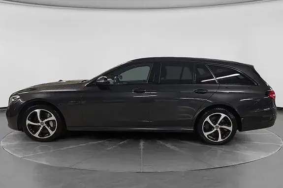 Mercedes-Benz E 300 De 2021 photo 2