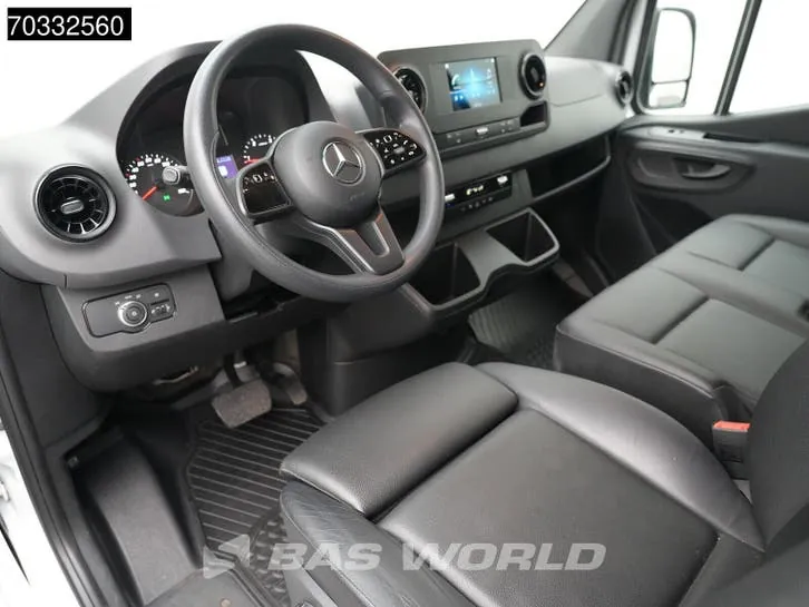 Mercedes-Benz Sprinter 2023 photo 3