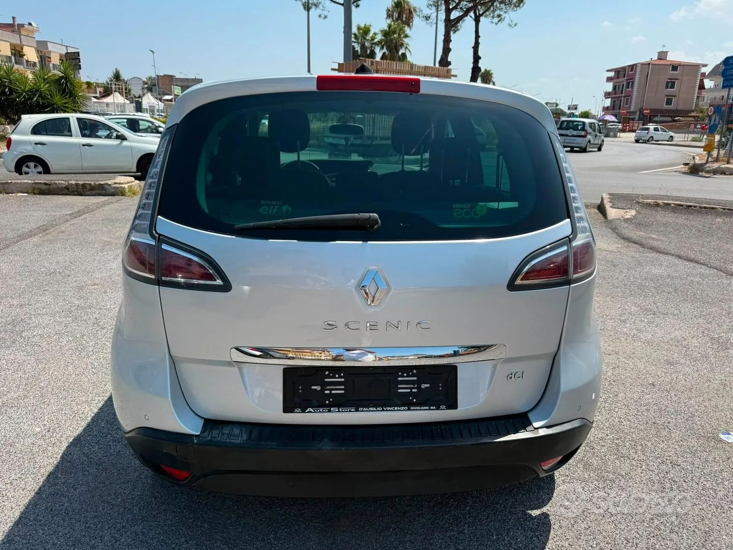 Renault Scenic 2012 photo 5
