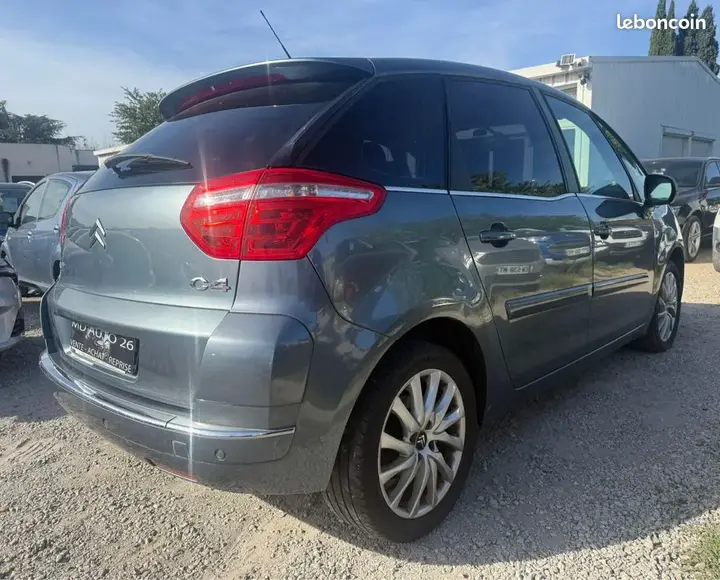 Citroen C4 Picasso 2009 photo 4