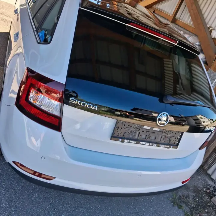 Skoda Rapid 2015 photo 2