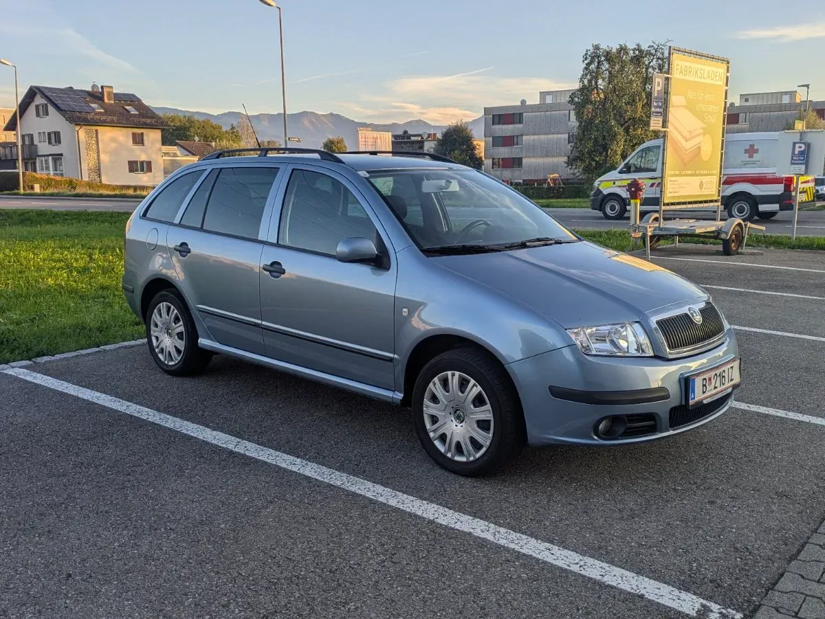 Skoda Fabia 2007 photo 3