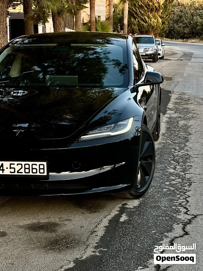 Tesla Model 3 2024 photo 3