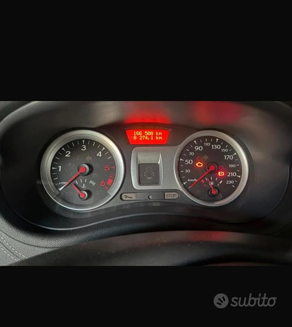 Renault Clio 2010 photo 3