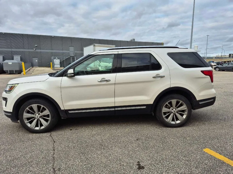 Ford Explorer 2018 photo 4