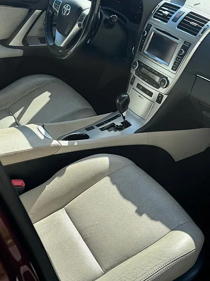 Toyota Avensis 2012 photo 5