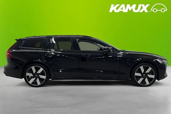 Volvo V60 2024 photo 2